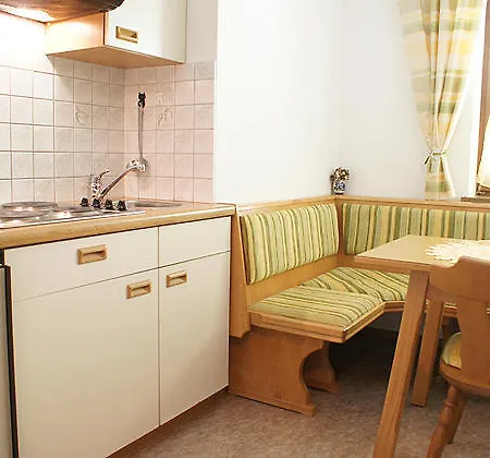 Haus Anton Schranz 장크트안톤암아를베르크